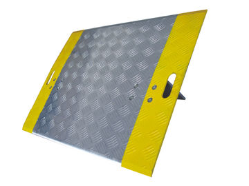 China Industrial Loading Dock Bridge Plates , Forklift Dock Plates 36&quot; Wide / Length factory