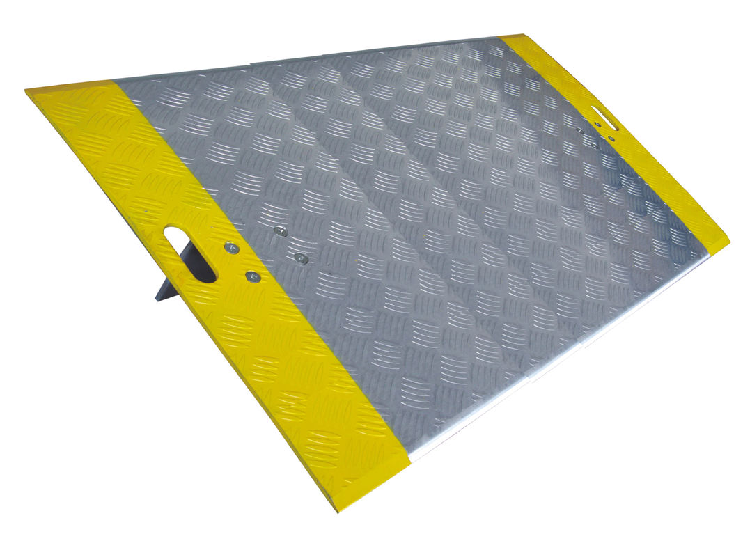 high capacity Aluminum Dock Plate for pallet trucks 5 *4 Feet Damage Preventing supplier